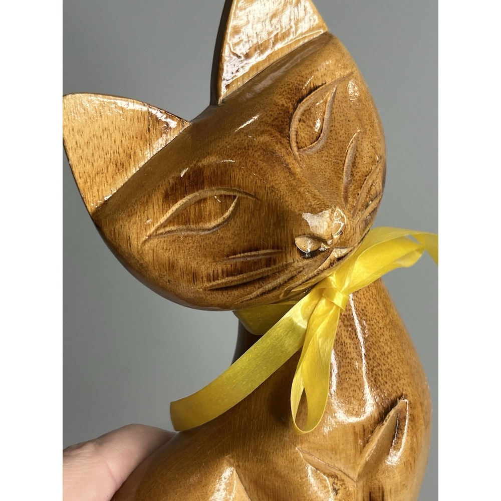 Vtg Wood Hand Carved Siamese Cat Pair Lot Of 2 With Yellow Ribbon - Picture 4 of 14